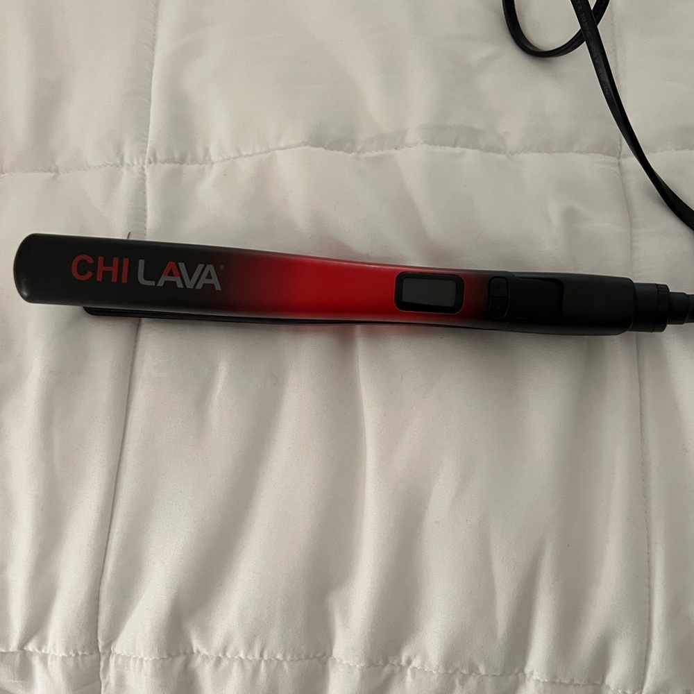 Chi Lava flat iron hair straightener new model! - Picture 3 of 8